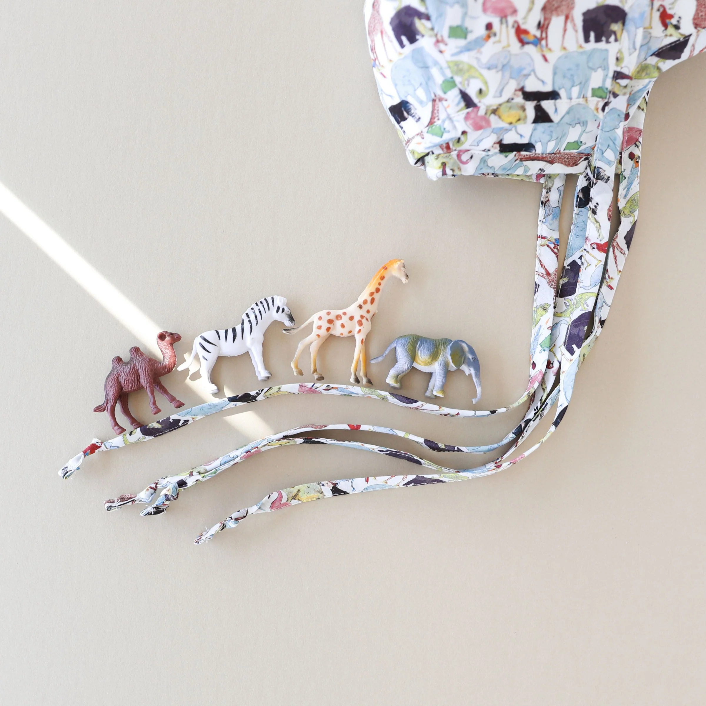 Brimmed Queue for the Zoo Bonnet Cotton-Lined Made with Liberty® Fabric - Image 4