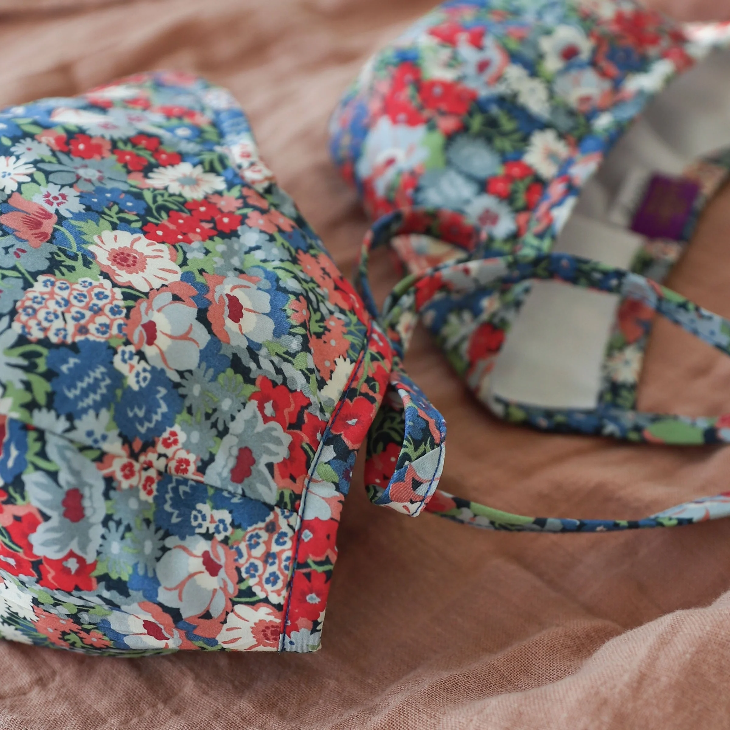Brimmed Thorpe Bonnet Cotton-Lined Made with Liberty® Fabric - Image 4