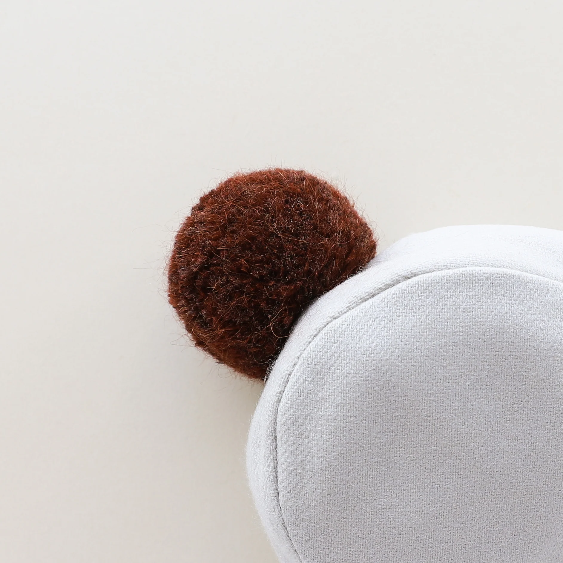 Lewis Pom Bonnet - Image 4